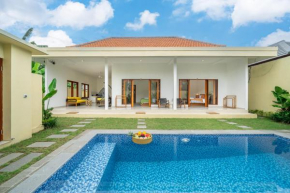 New Stylish Villa with Huge Pool - Steps from the Beach & Ultimate Luxury